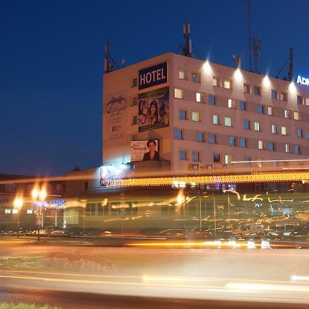 Hotel Kamena Chełm Kültér fotó