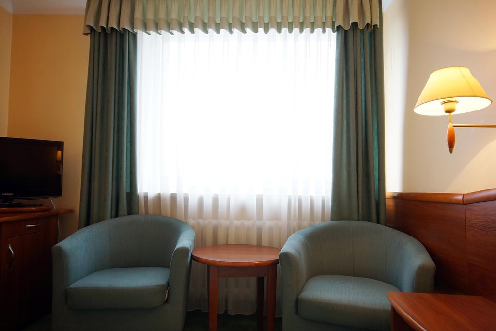 Hotel Kamena Chełm Kültér fotó