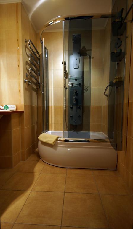 Hotel Kamena Chełm Kültér fotó